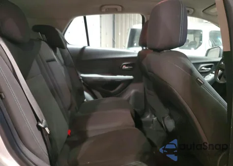 2015 Chevrolet Trax 1Ls z USA, uszkodzony, nr VIN KL7CJPSB4FB191255